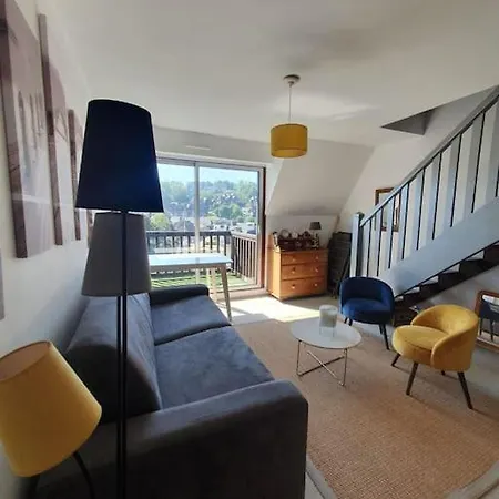 Duplex Au Centre De アパート