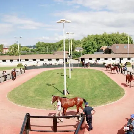 Duplex Au Centre De アパート *